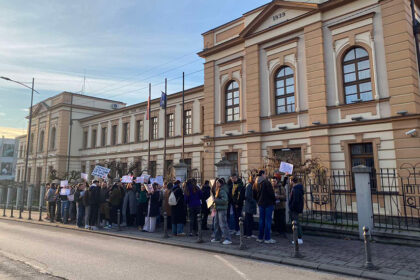 obustava-nastave-maturanti-gimnazija-takovski-ustanak-gornji-milanovac