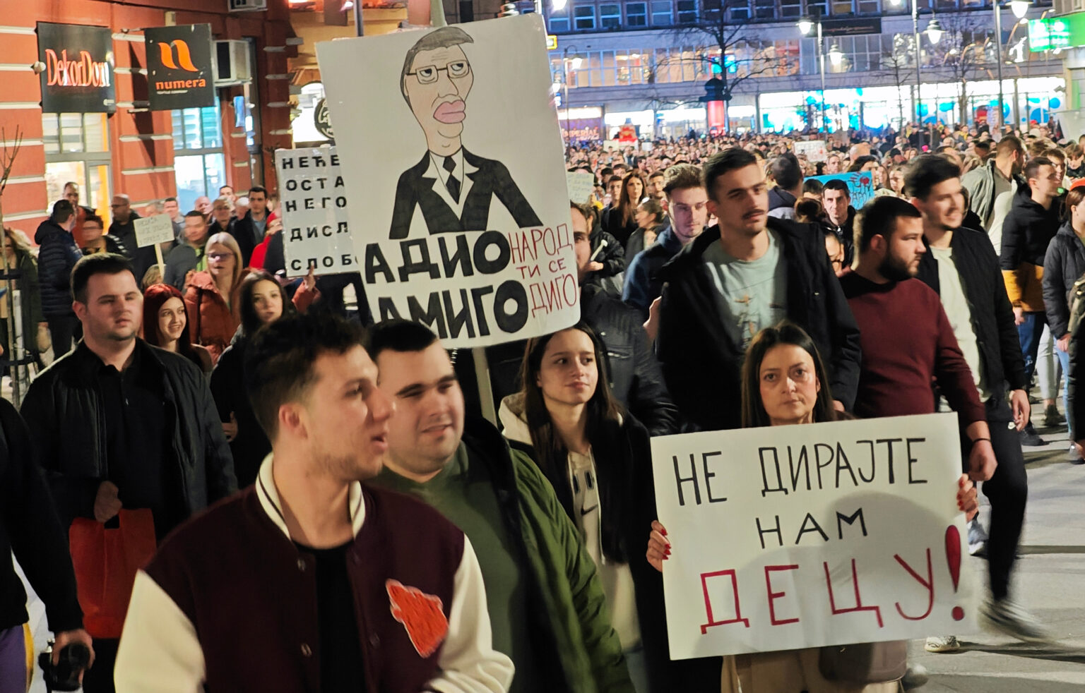 protest-cacak-transparenti-foto-nenad-nesovic-n2