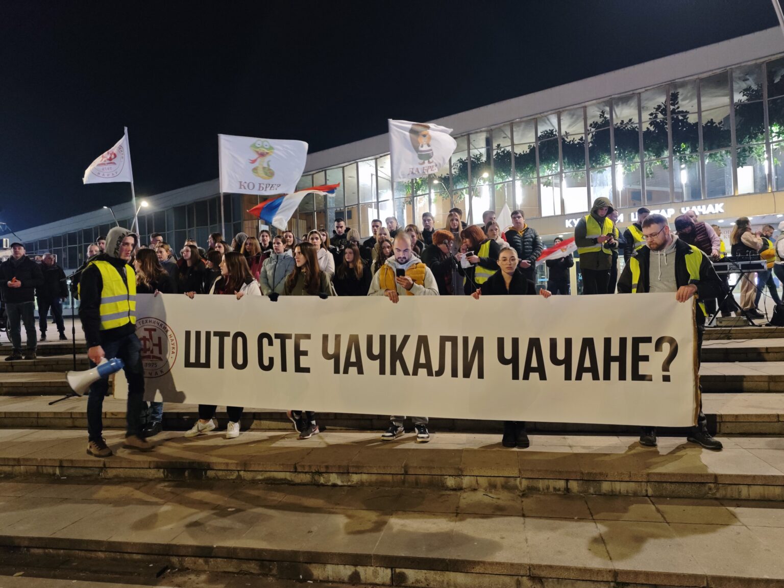 protestna-setnja-cacak-protest-foto-nenad-nesovic-n2 (12)