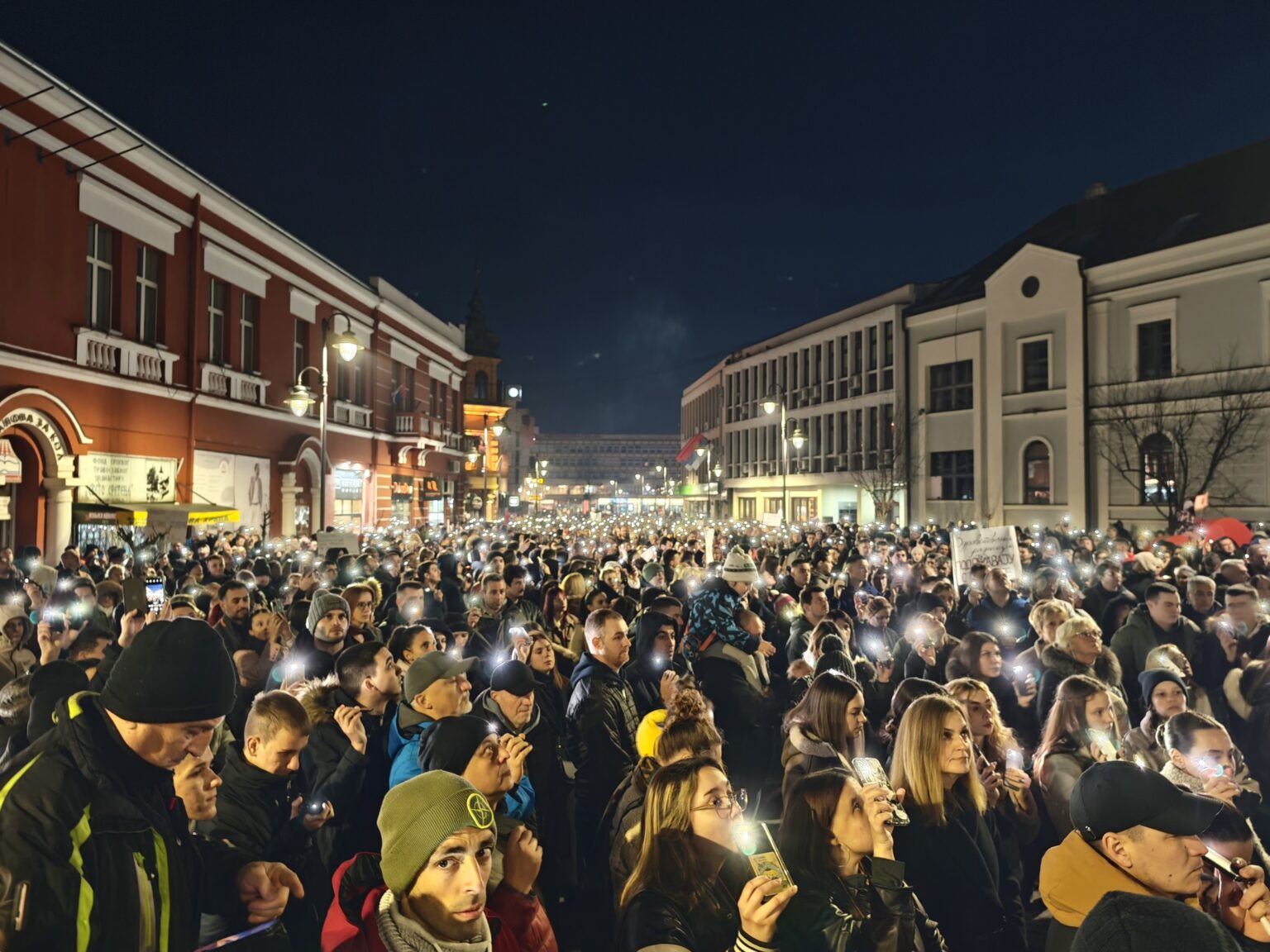 protestna-setnja-cacak-protest-foto-nenad-nesovic-n2 (6)