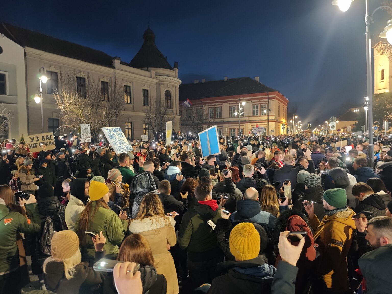 protestna-setnja-cacak-protest-foto-nenad-nesovic-n2 (8)