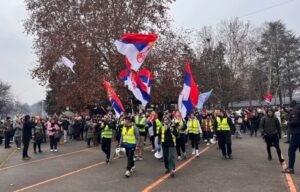 studenti-i-maturanti-iz-cacka-krenuli-u-nis-2