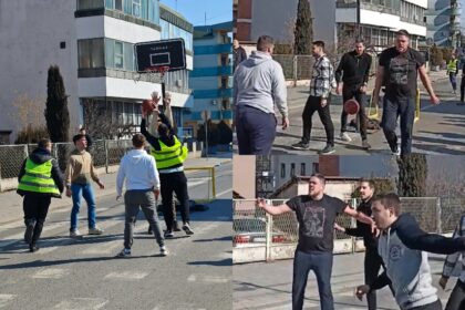 vladimir-stimac-cacak-blokada-studenti-basket