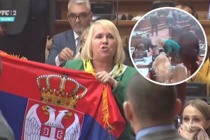 natasa-jovanovic-sns-zastavom-srbije-cisti-klupu