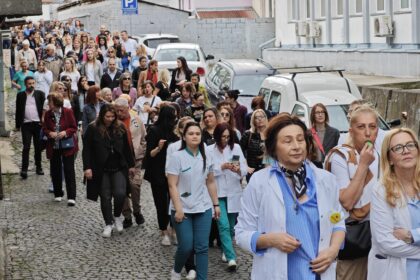 protest-prosvetnih-i-zdravstvenih-radnika-foto-nenad-nesovic-n2 (4)