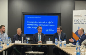 makroekonomski-panel