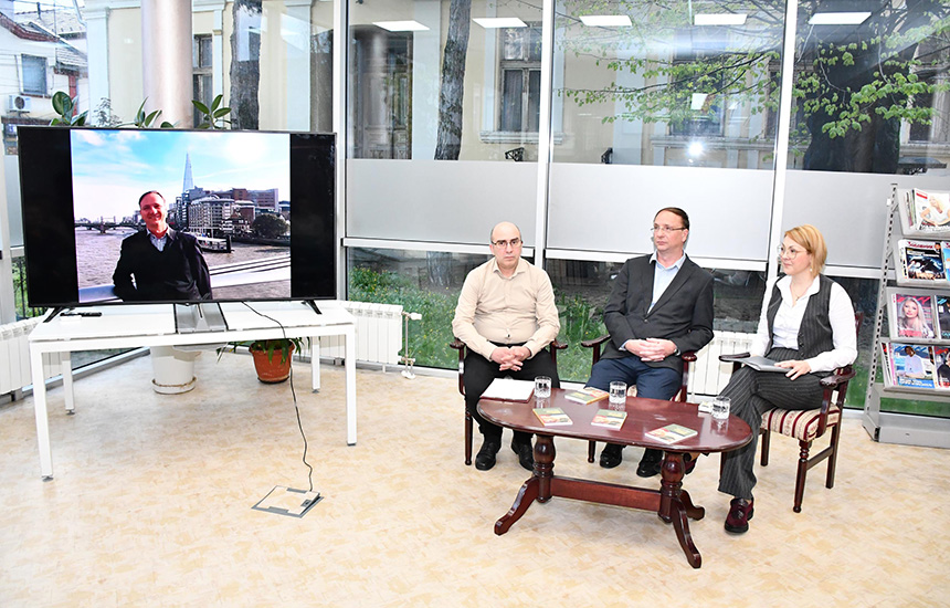 predstavljanje-knjige-zena-koja-zaustavlja-satove