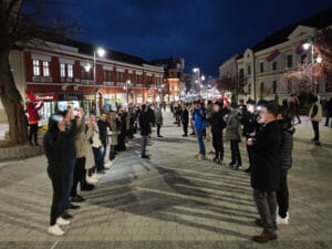protest-gimnazija-cacak-prosveta-foto-nenad-nesovic-n2 (2)