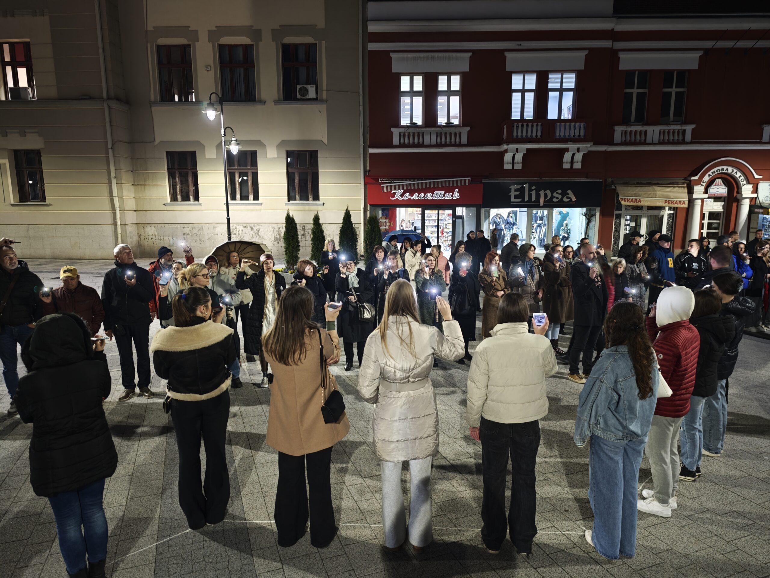 protest-gimnazija-cacak-prosveta-foto-nenad-nesovic-n2 (3)