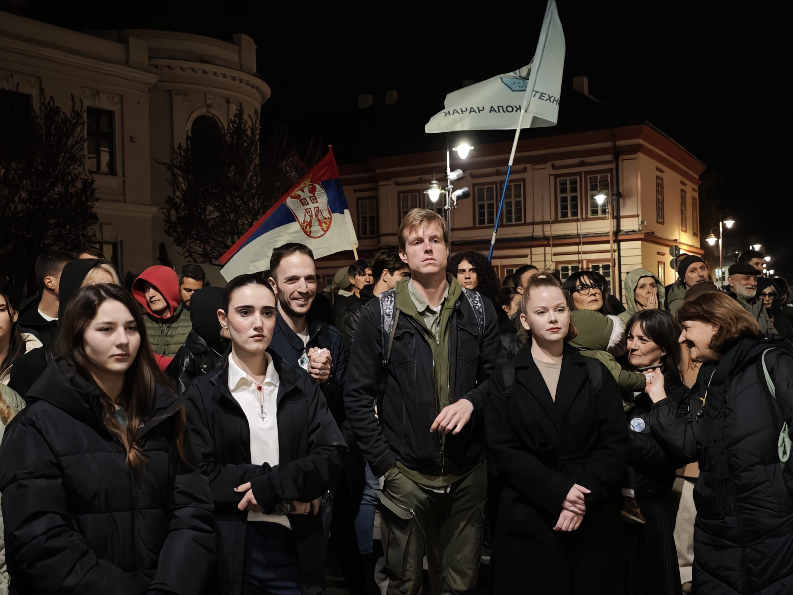 protest-gimnazija-cacak-prosveta-foto-nenad-nesovic-n2 (6)
