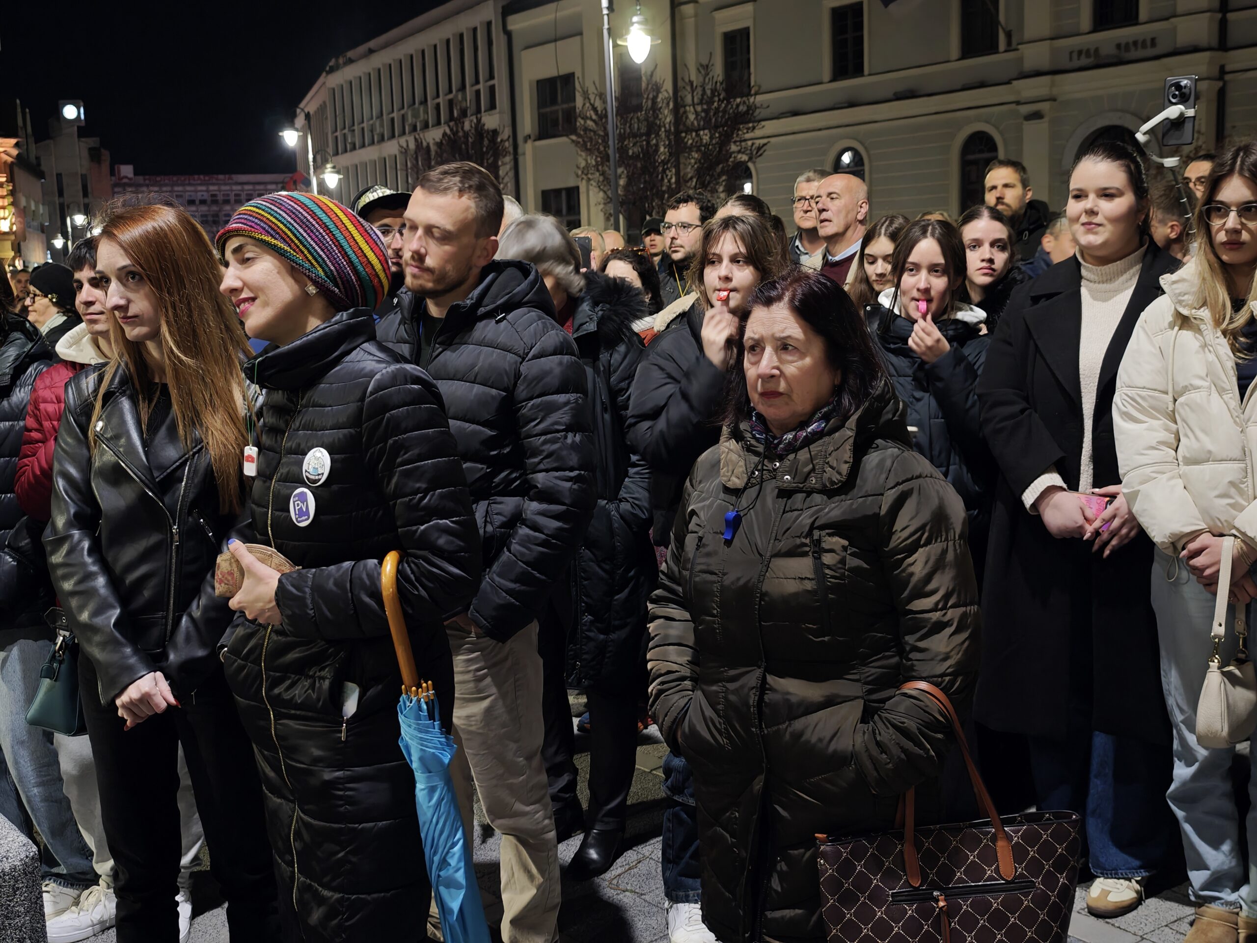 protest-gimnazija-cacak-prosveta-foto-nenad-nesovic-n2 (7)