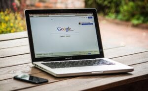 lap-top-internet-pretrazivac-kupovina-online
