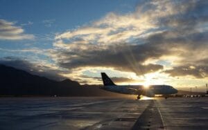 Avion na aerodromu