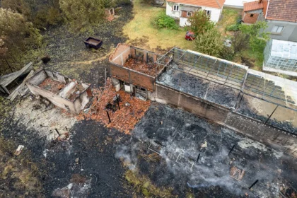 Domaćinstvo porodice Jovanović iz sela Cerovac koje je zahvatio požar