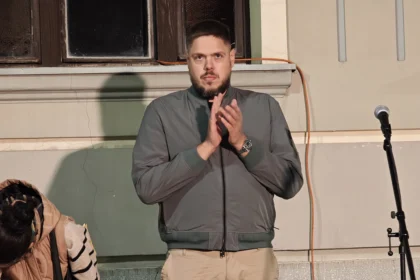 Vladimir Štimac na protestu opozicije u Čačku