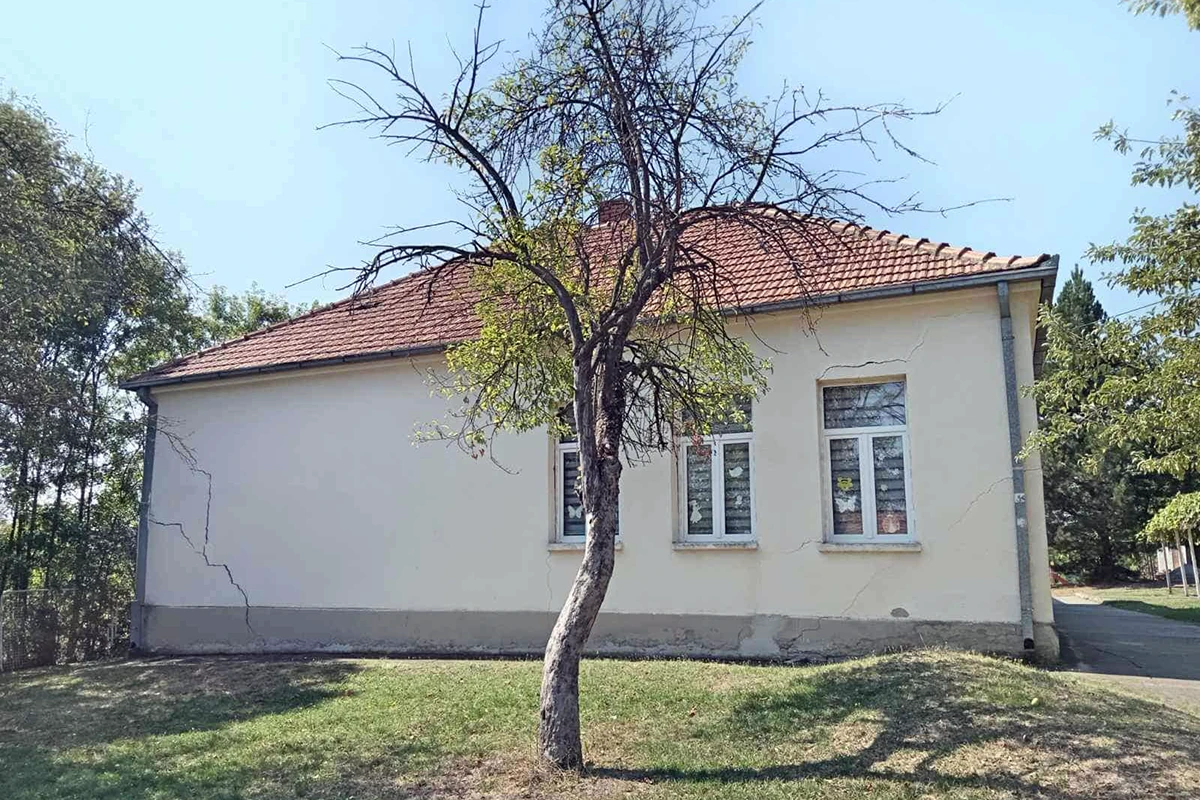 Osnovna škola Tatomir Anđelić u Mojsinju