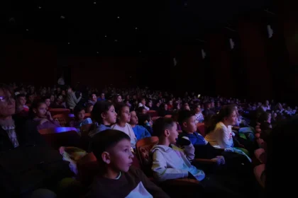 Grad Čačak i TOČ organizovali besplatan program za decu u Kulturnom centru