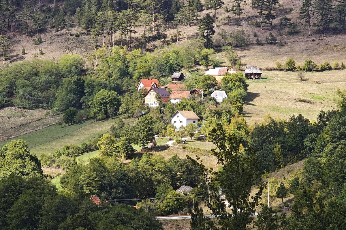Kuće na Mokroj Gori