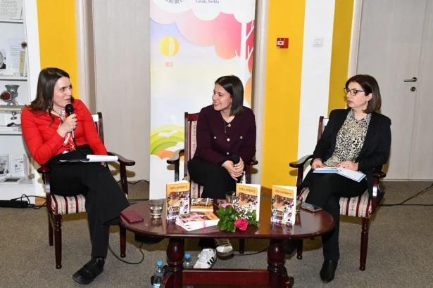 Predstavljanje knjige Isa i družina