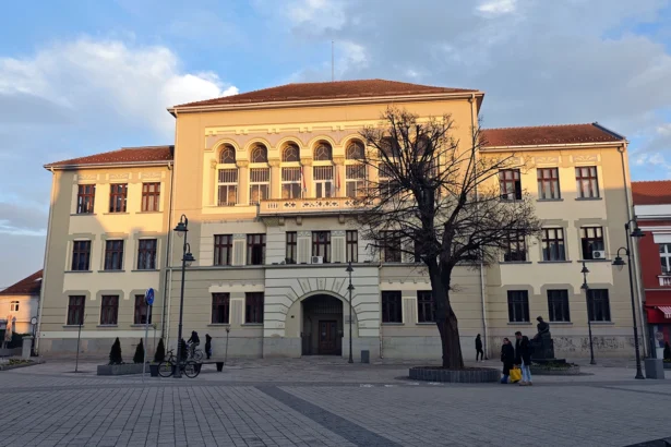 Gimnazija Čačak