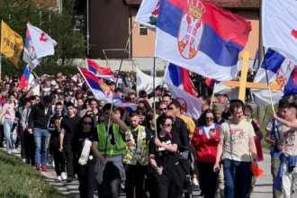 Grm od korena, Srbija od Takova