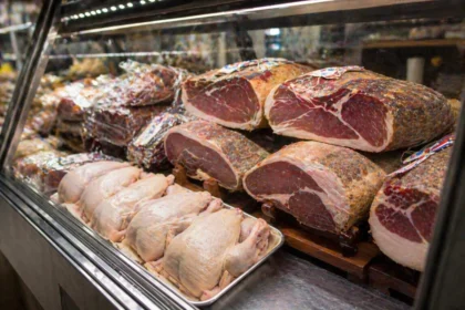 Suhomesnati proizvodi i pilići