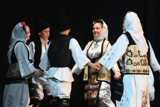 festival folklora „Zlatni krug – igrom opisan“