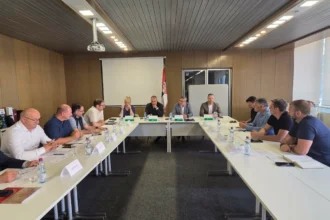 Glamočić sa proizvođačima rakije