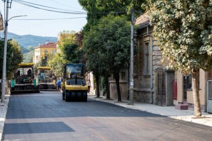 asfaltiranje ulice Kneza Miloša u Čačku