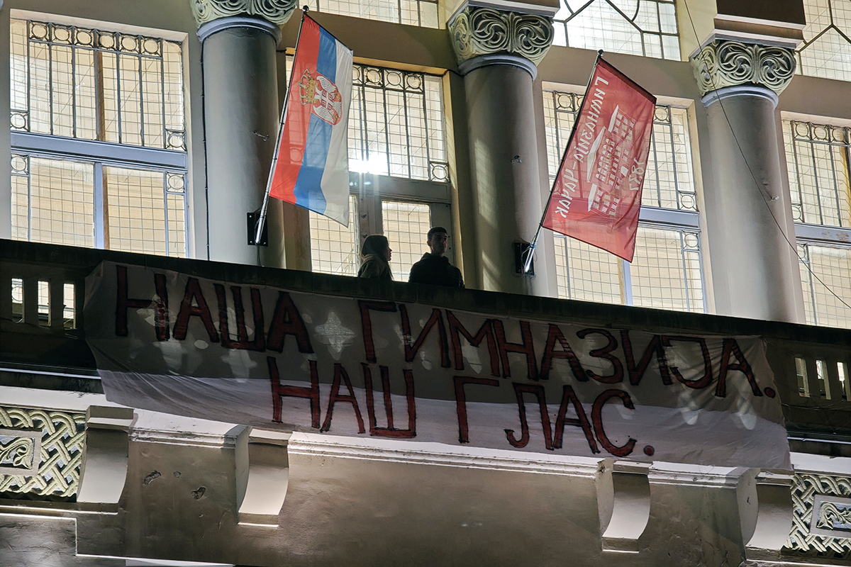 Transparent na Gimnaziji u Čačku „Naša Gimnazija - naš glas“